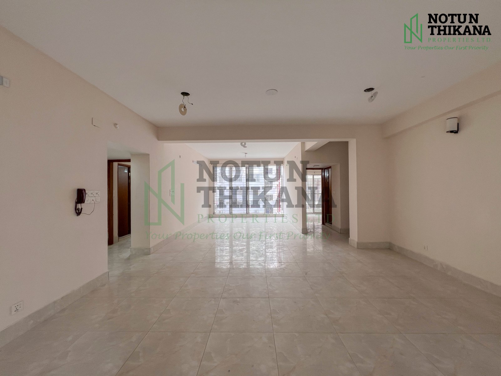 premium-2200-sft-rental-apartment-on-3rd-floor-available-in-bashundhara-ra