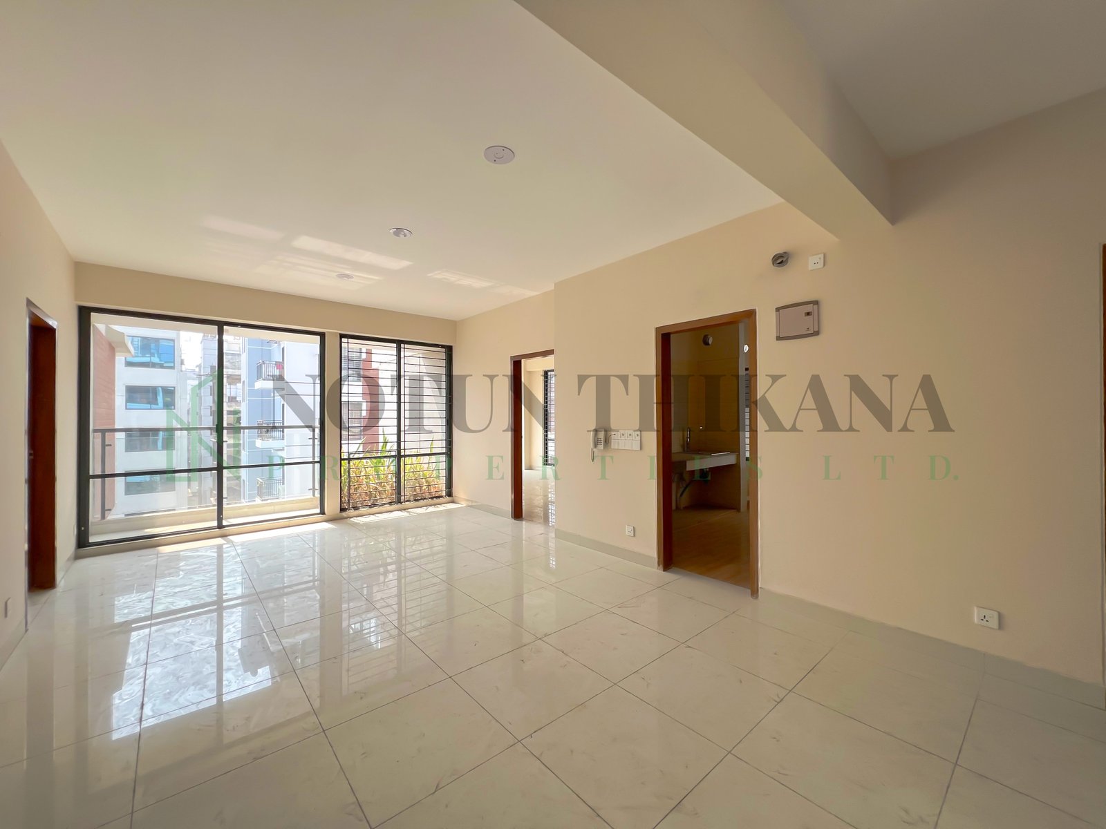 2050-sft-south-facing-apartment-for-sale-in-bashundhara