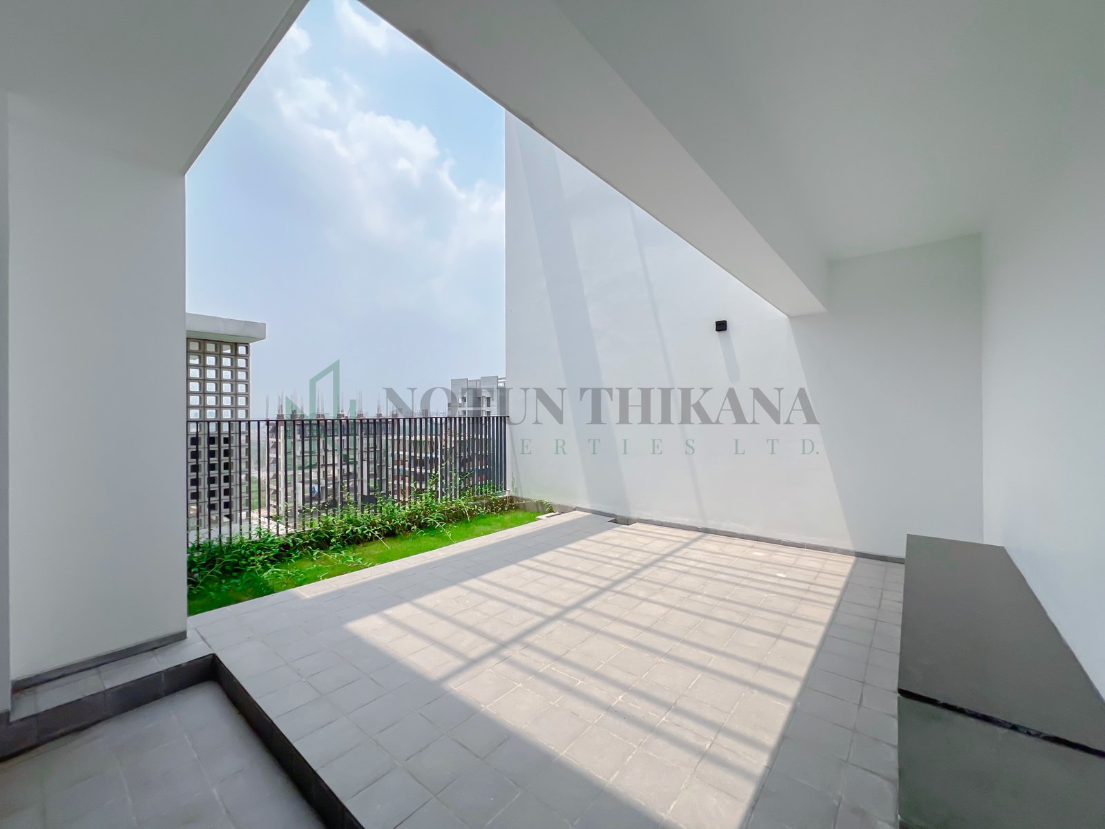 2200-sft-premium-lakeside-apartment-for-sale-in-bashundhara-ra